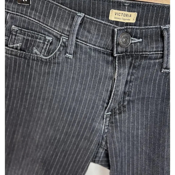 True Religion Victoria Skinny Cigarette Jeans Pinstripe Size 25 Stretch Wm’s - Picture 3 of 8